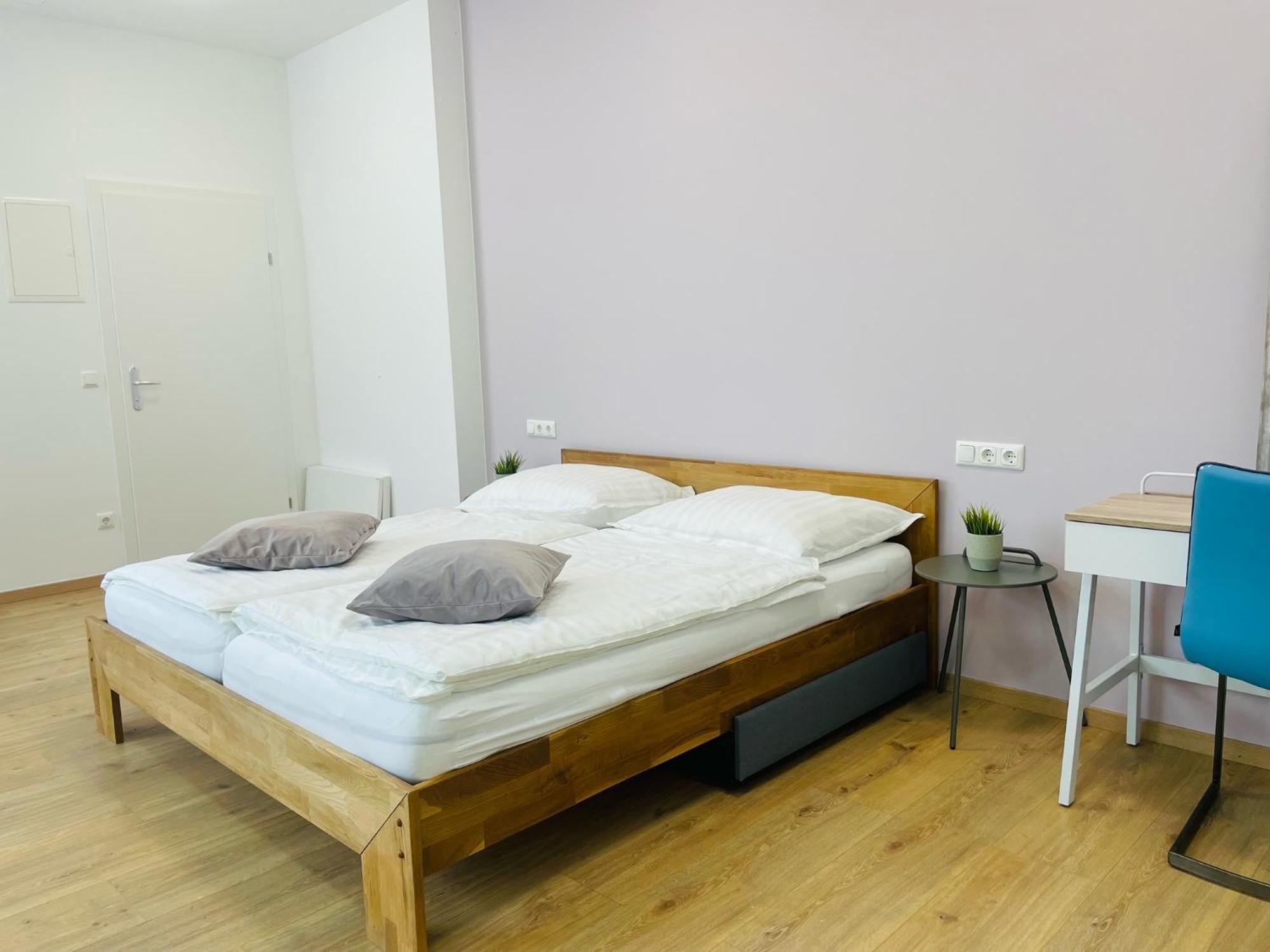 Salon Des Fleurs Linz-Landstrasse公寓 外观 照片